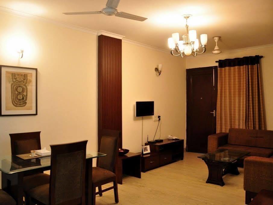 2Bhk Comfortable Furnished Serviced Apartments In Hauz Khas - Woodpecker Apartments นิวเดลี ภายนอก รูปภาพ