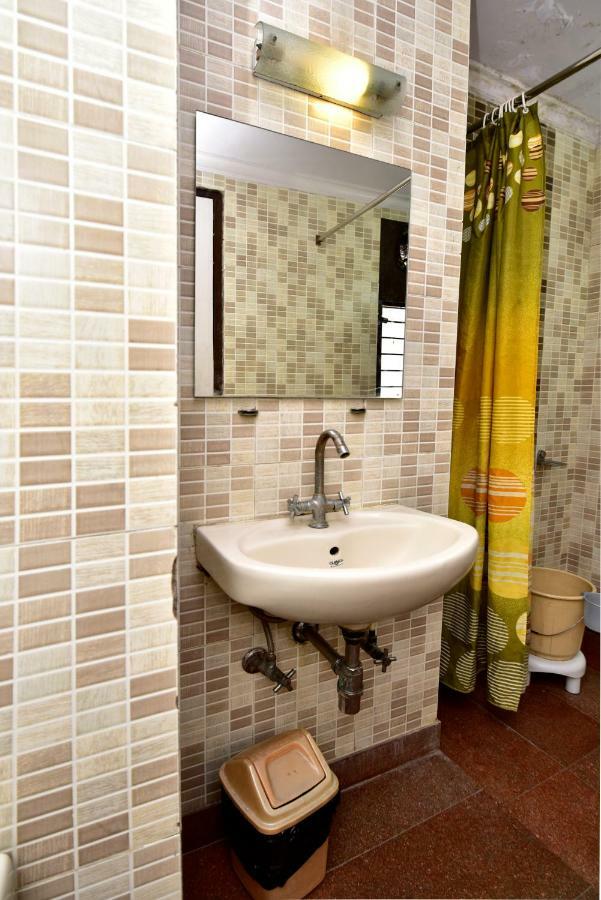 2Bhk Comfortable Furnished Serviced Apartments In Hauz Khas - Woodpecker Apartments นิวเดลี ภายนอก รูปภาพ