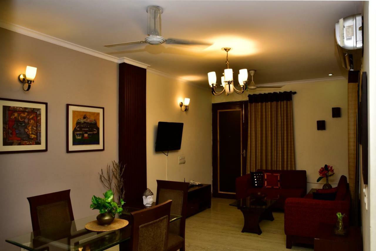 2Bhk Comfortable Furnished Serviced Apartments In Hauz Khas - Woodpecker Apartments นิวเดลี ภายนอก รูปภาพ